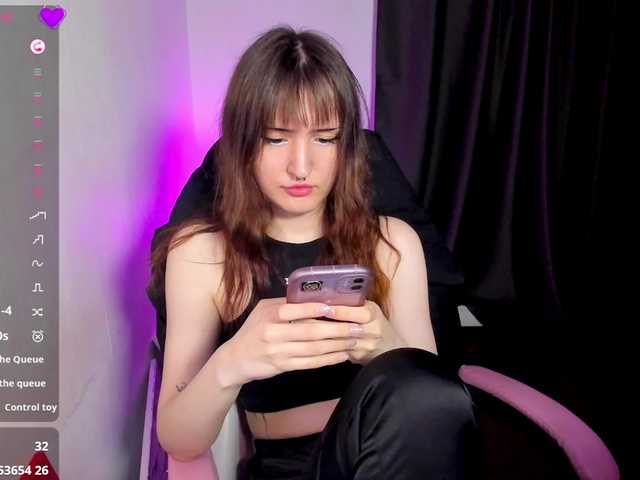 Rydel-Sherryy's BongaCams show and profile