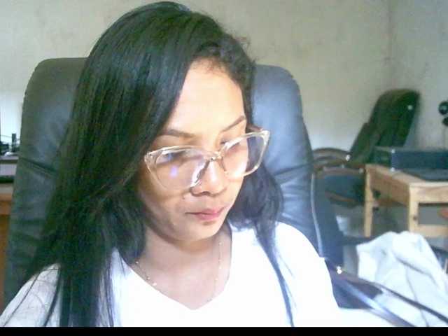Xmillo live cam on BongaCams
