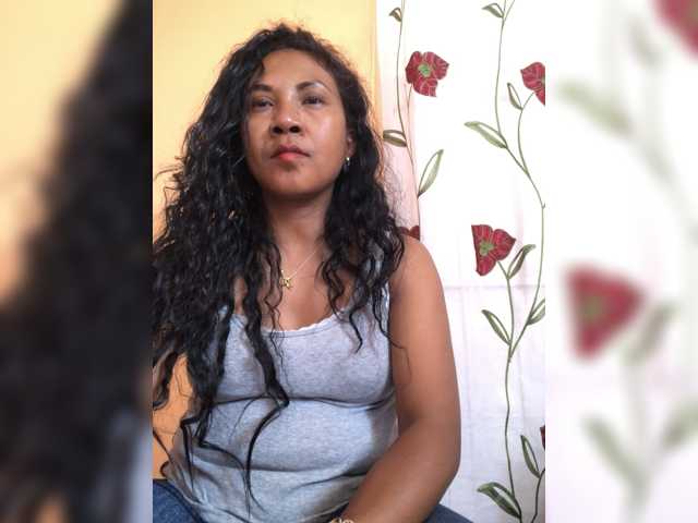 Xmillo live cam on BongaCams
