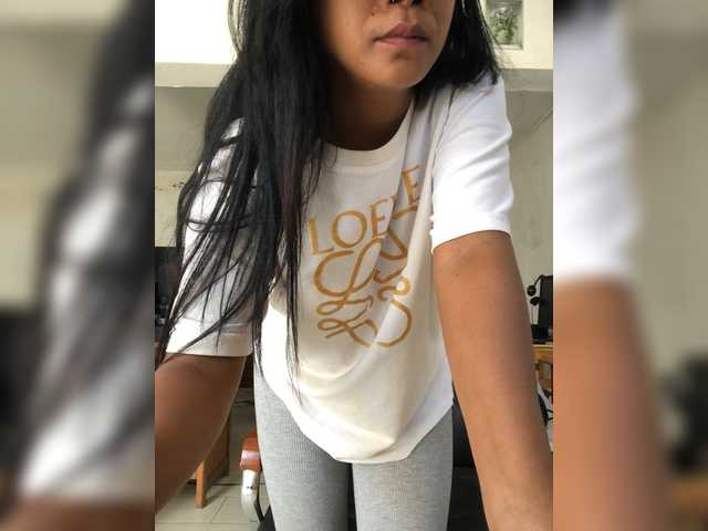 Xmillo live cam on BongaCams