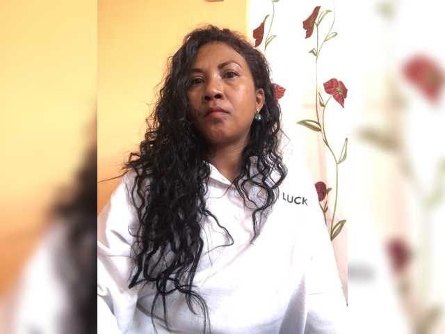 Xmillo live cam on BongaCams