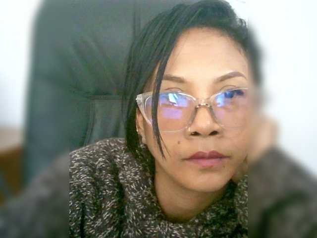 Xmillo live cam on BongaCams