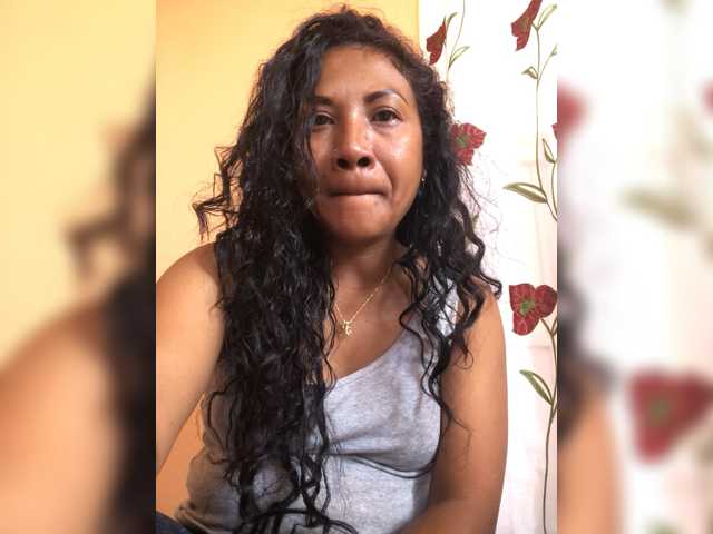 Xmillo live cam on BongaCams