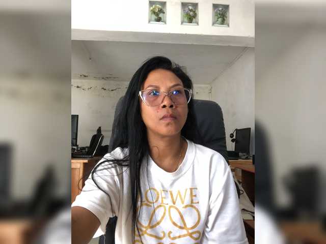 Xmillo live cam on BongaCams