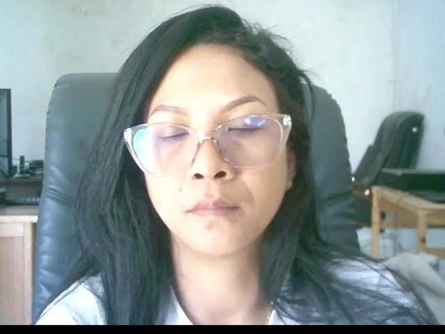 Xmillo live cam on BongaCams