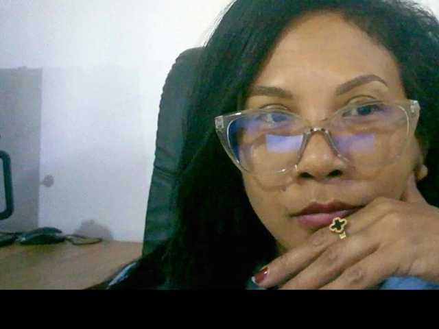 Xmillo live cam on BongaCams