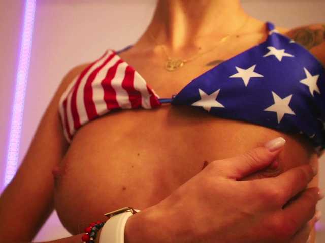 RachelRavee live cam on BongaCams