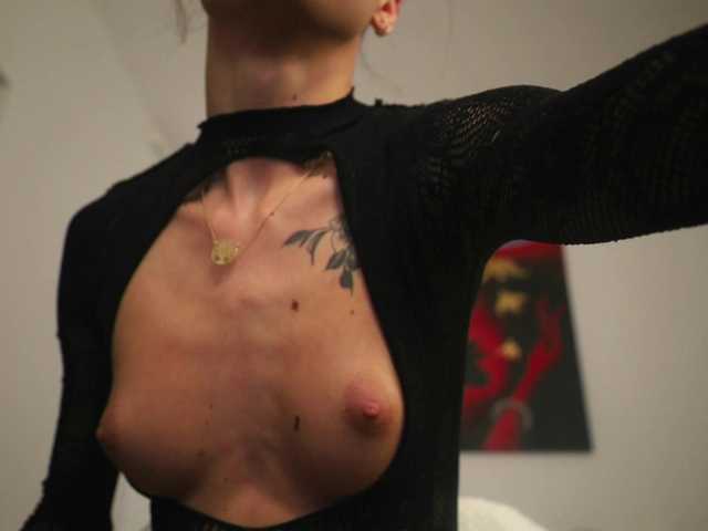 RachelRavee live cam on BongaCams