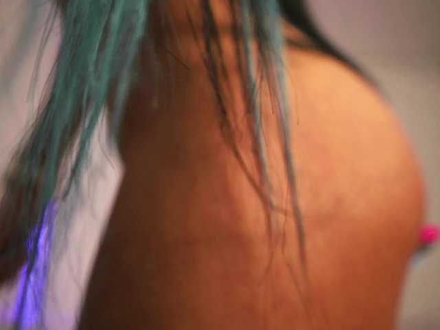 RachelRavee live cam on BongaCams