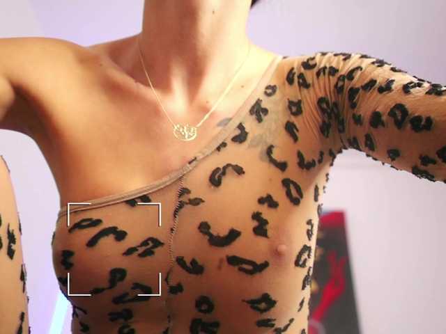 RachelRavee live cam on BongaCams