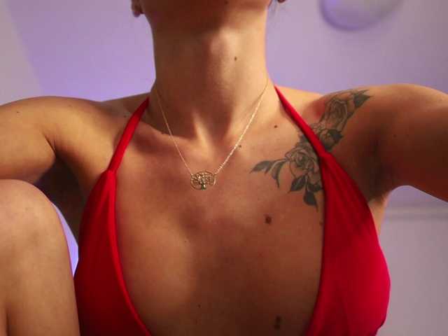 RachelRavee live cam on BongaCams