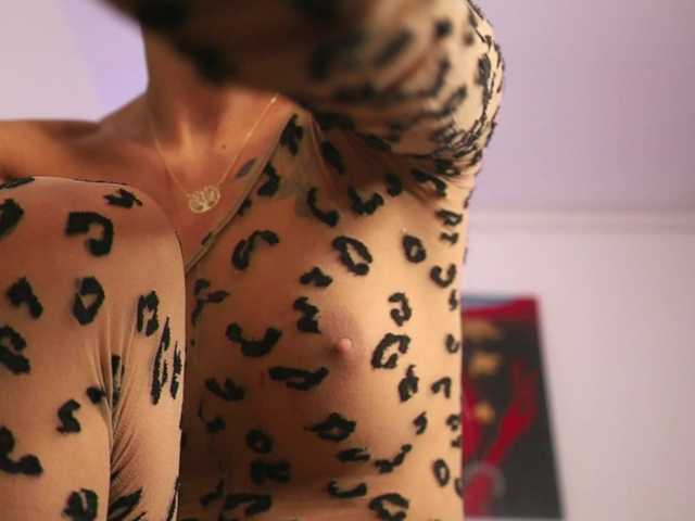 RachelRavee live cam on BongaCams