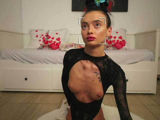 RachelRavee live cam on BongaCams