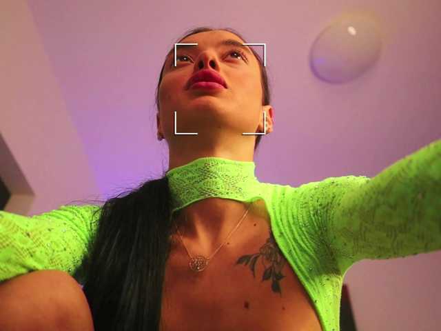 RachelRavee live cam on BongaCams