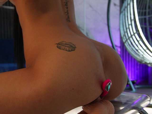 RachelRavee live cam on BongaCams
