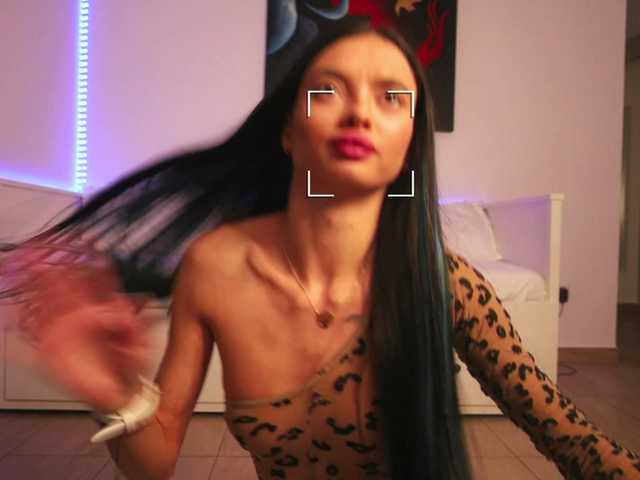 RachelRavee live cam on BongaCams