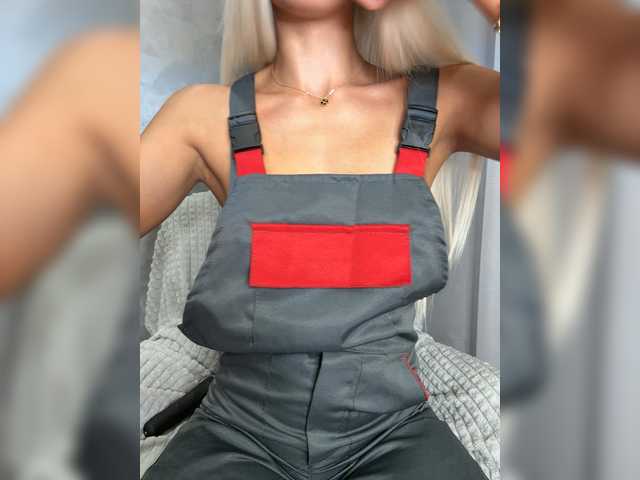 Viki-05 live cam on BongaCams