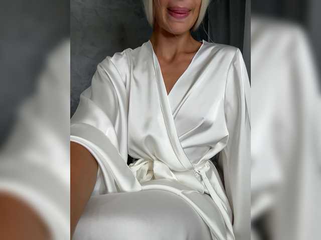 Viki-05 live cam on BongaCams