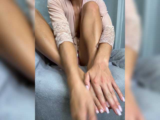 Viki-05 live cam on BongaCams