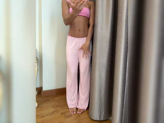 Viki-05's BongaCams profile