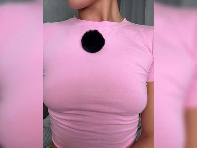 Viki-05 live cam on BongaCams