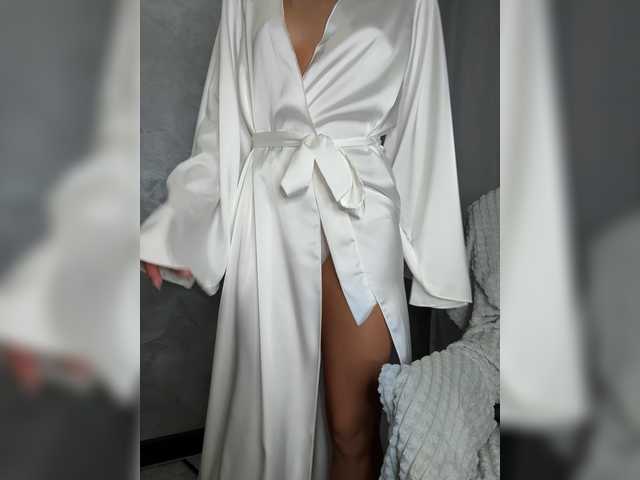 Viki-05 live cam on BongaCams
