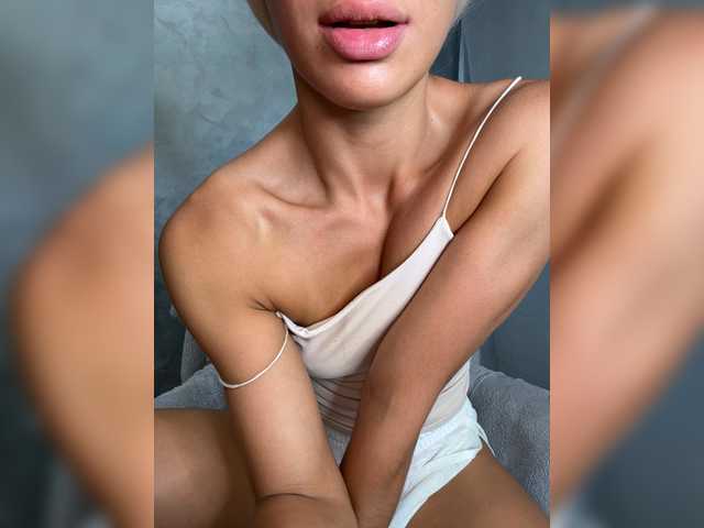 Viki-05 Live Cam on BongaCams