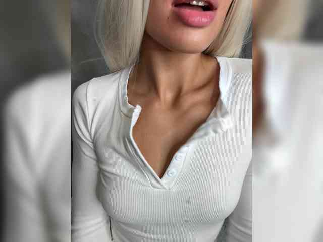 Viki-05 Sex Cam Show
