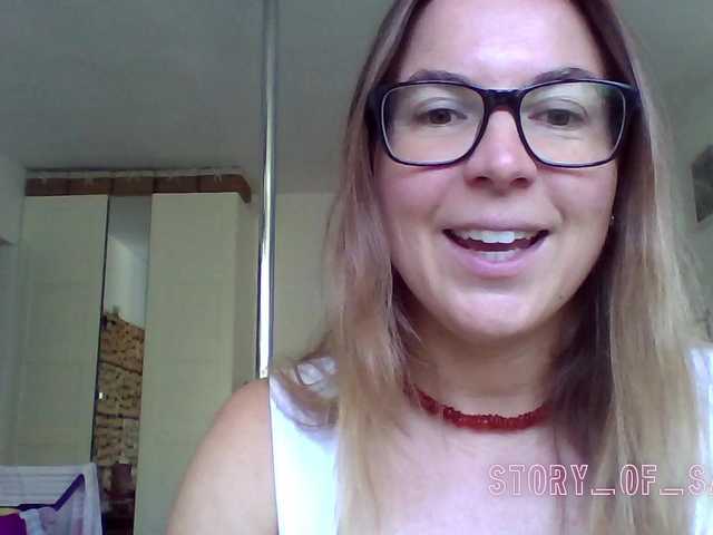 Sarahrose — live female cam