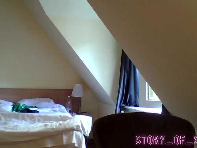 Sarahrose live cam on BongaCams