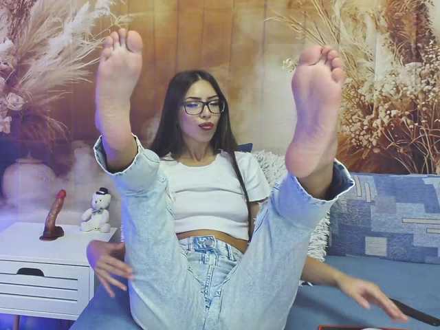 EmaMiller live webcam show