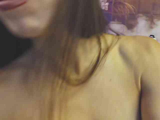 EmaMiller webcam