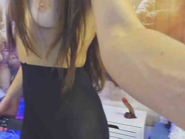 EmaMiller webcam