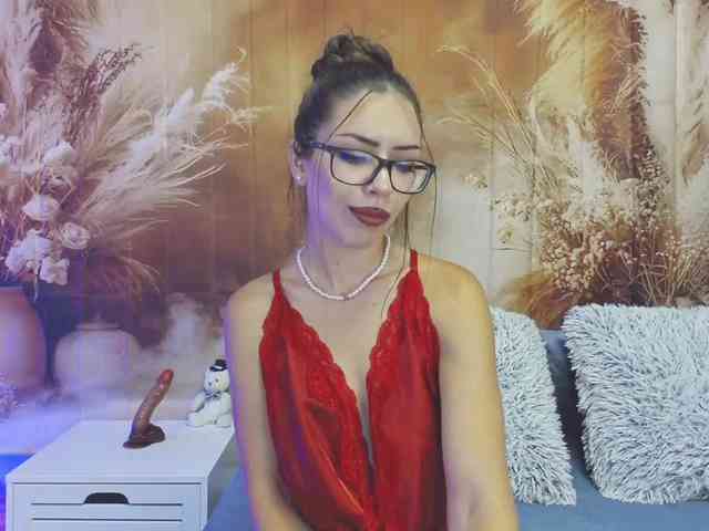 EmaMiller webcam