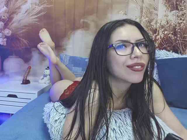 EmaMiller webcam