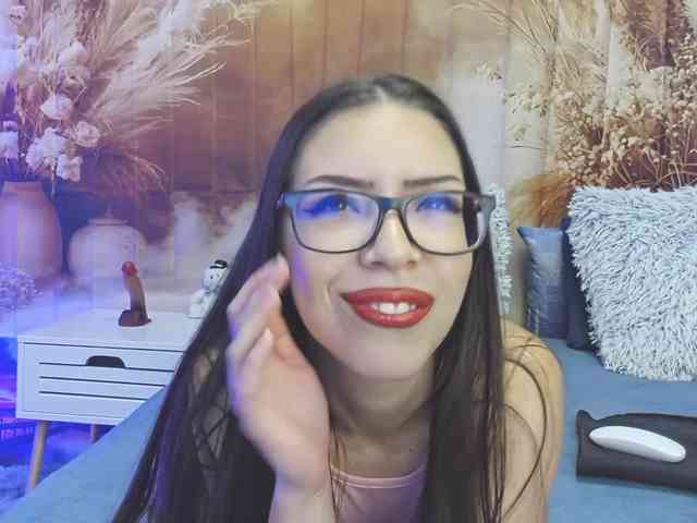 EmaMiller webcam