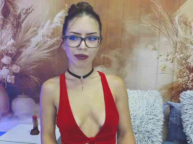 EmaMiller webcam