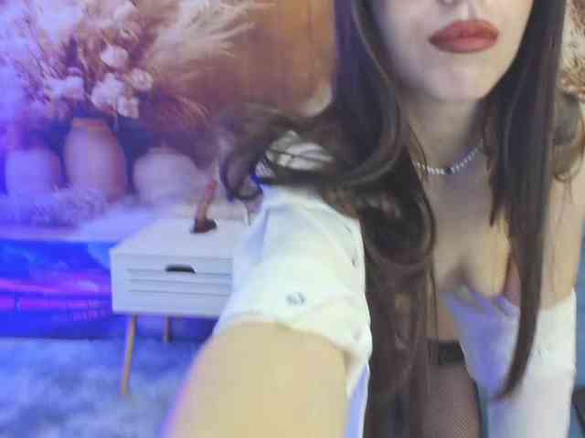 EmaMiller webcam