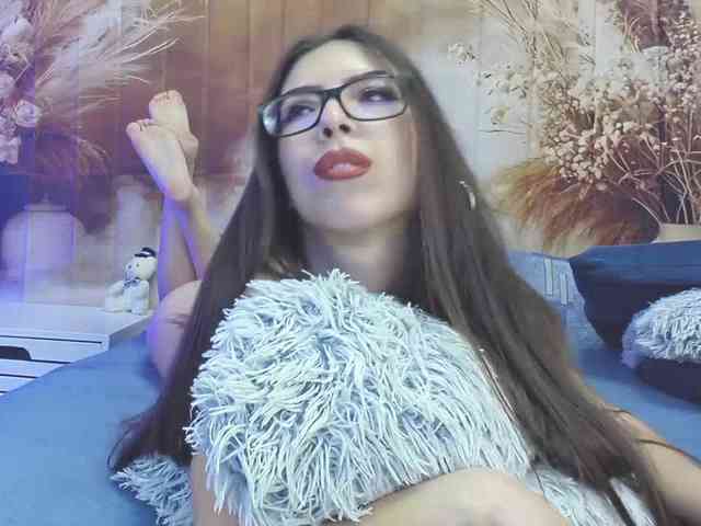 EmaMiller webcam