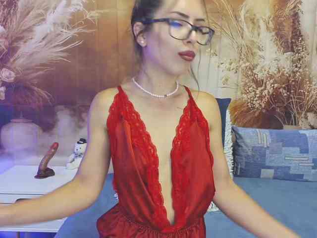 EmaMiller webcam