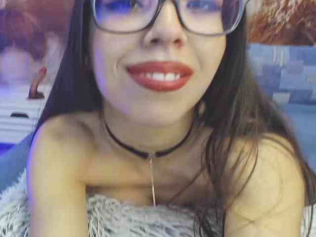 EmaMiller webcam