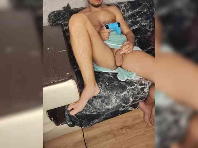 Lacoste555 Live Webcam on BongaCams