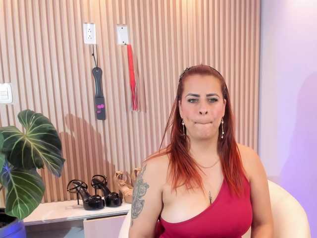 Scarley live cam on BongaCams
