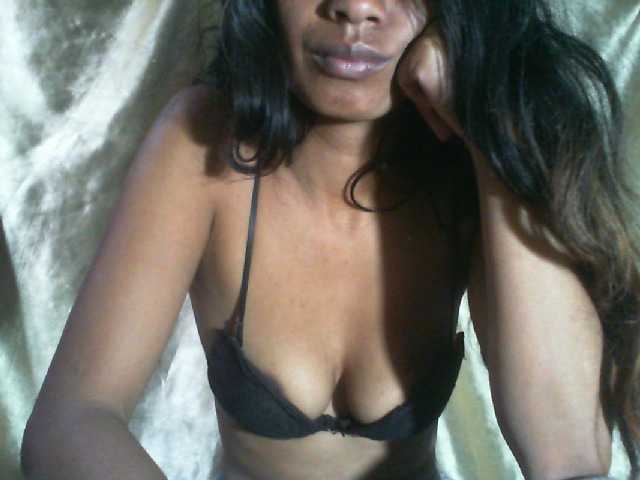 Mumul live cam on BongaCams