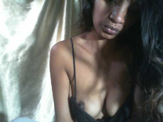 Mumul live on BongaCams