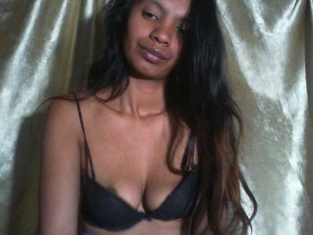 Mumul live cam on BongaCams