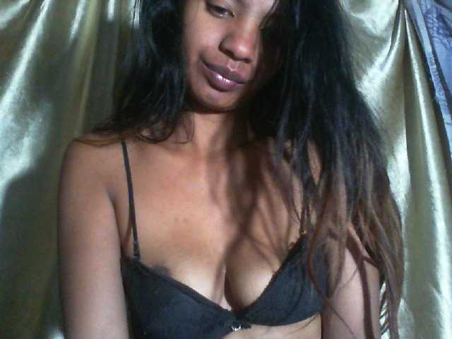 Mumul live cam on BongaCams
