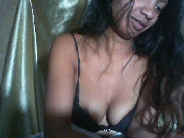 Mumul live cam on BongaCams