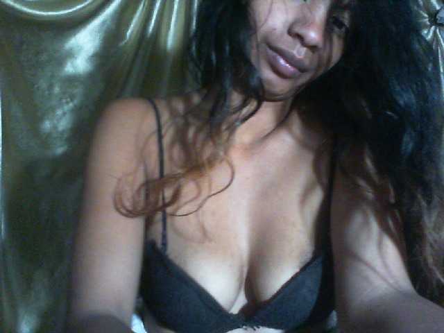 Mumul live cam on BongaCams