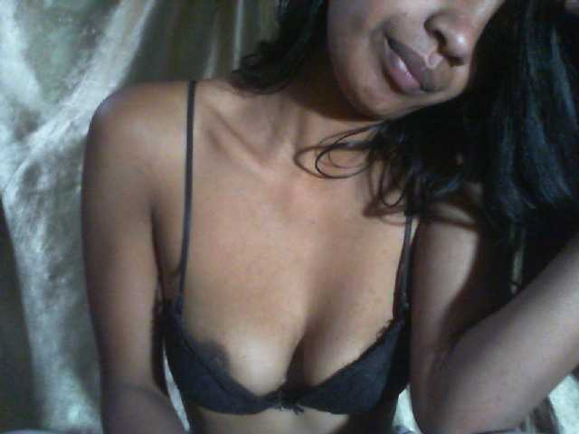 Mumul live cam on BongaCams